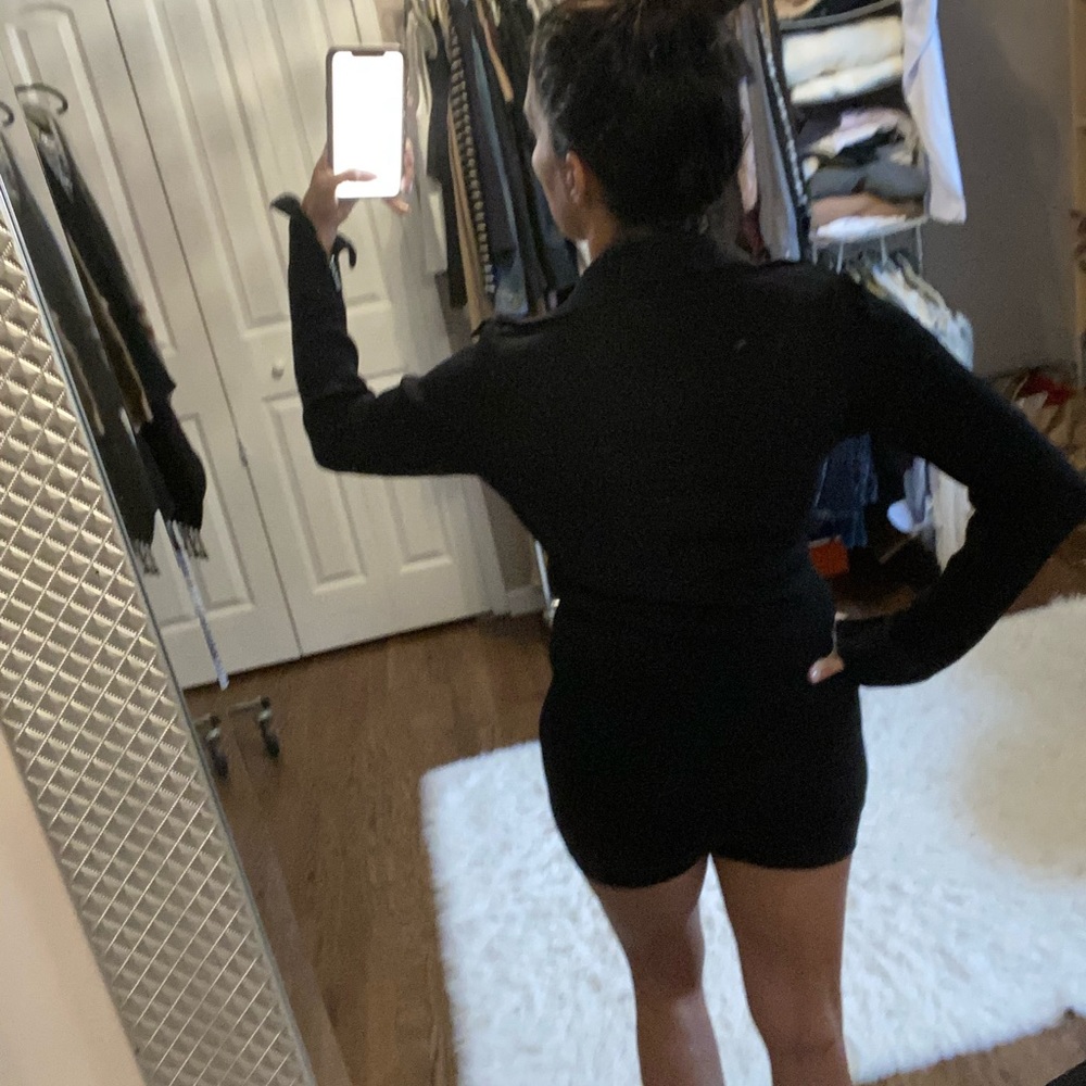 Dressy a zip up top - Picture 5 of 6